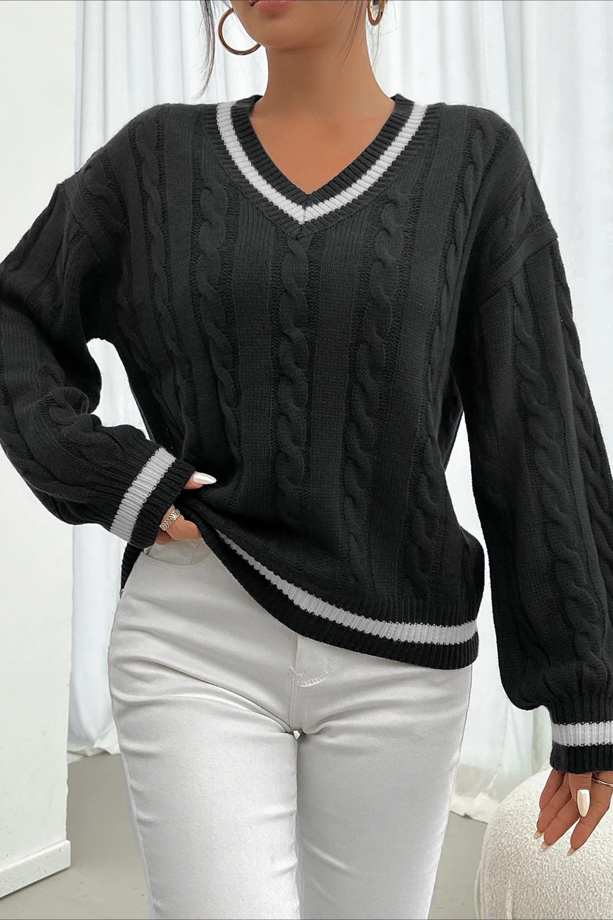 Colorblock Cable Knit V Neck Sweater
